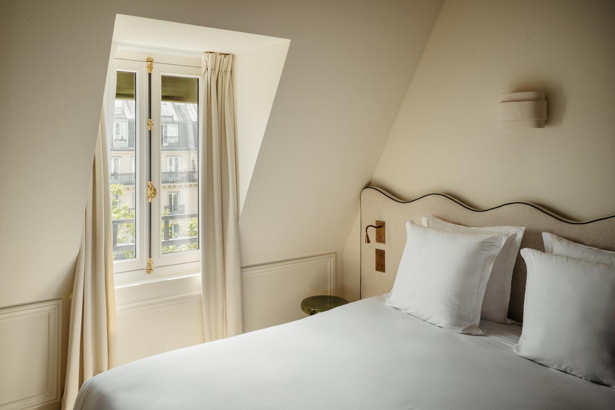 Hotel Leon Paris Exterior photo