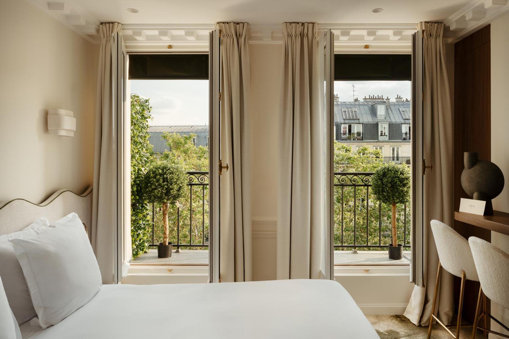 Hotel Leon Paris Exterior photo