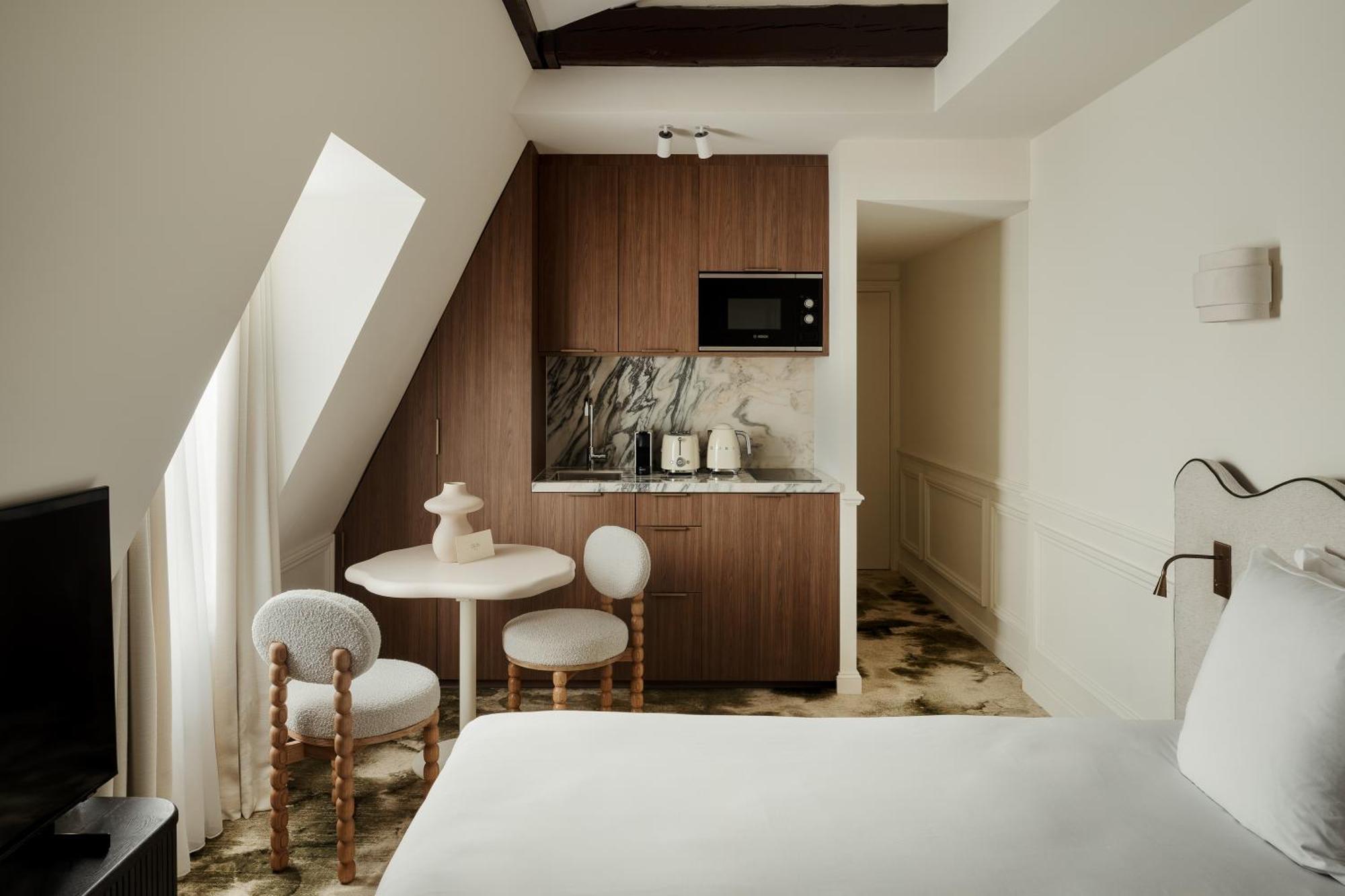 Hotel Leon Paris Exterior photo
