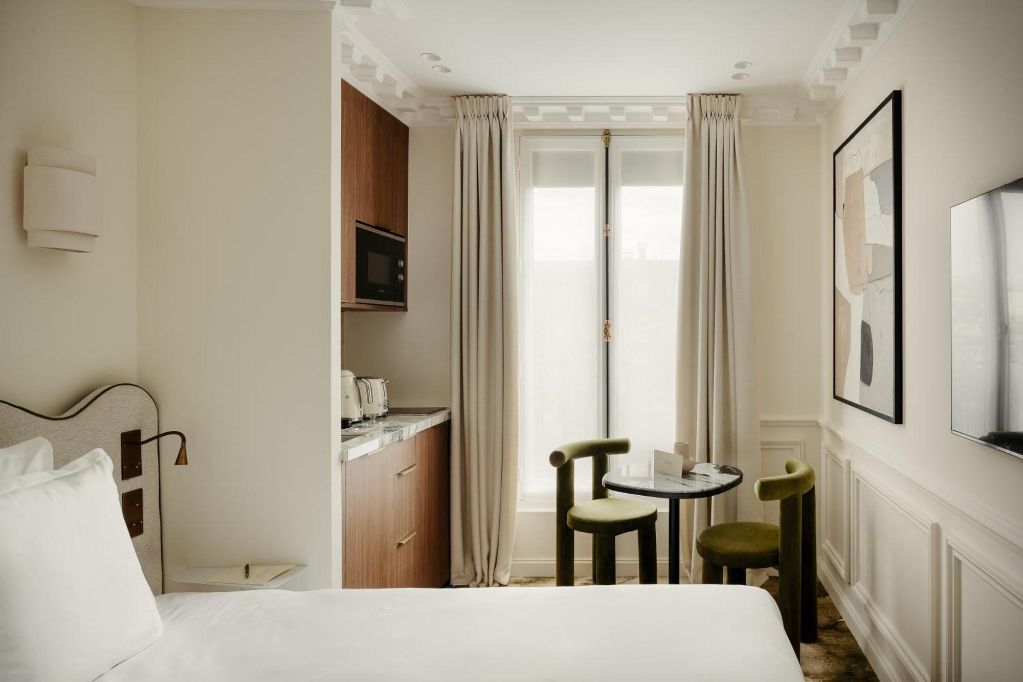 Hotel Leon Paris Exterior photo